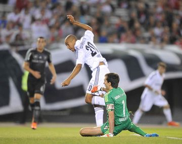 Estudiantes venció a River y lo dejó sin invicto
