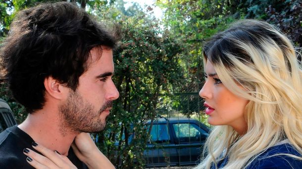 Qué dice el cartel que Nicolás Cabré le hizo a la China Suárez por medio de su hija