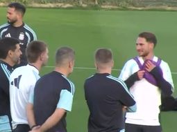 la inesperada visita que recibio la seleccion argentina en alicante la inesperada visita que recibio la seleccion argentina en alicante