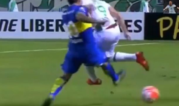 El argentino castigó al joven colombiano