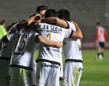 Un ex empleado pedirá la quiebra del club All Boys