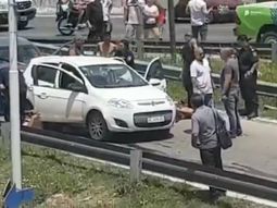 Dos ladrones murieron baleados por la policía cuando intentaban huir tras robar un local