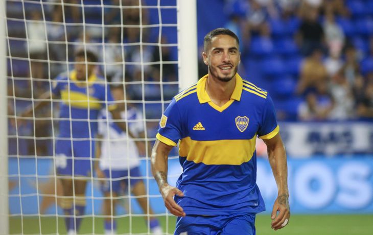 Boca le ganó a Vélez y se prendió en la lucha por el torneo