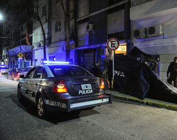 Hallan muerta a una pareja en Palermo