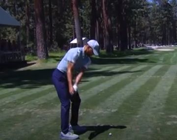 Steph Curry también la rompe en el golf: impresionante hoyo en uno