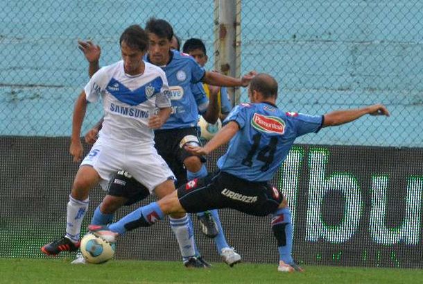 Sobre el final, Belgrano derrotó al Vélez alternativo en Córdoba