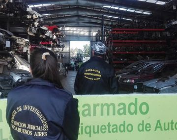 Provincia: la policía clausuró 3 mil locales, secuestró más de mil autos y detuvo a 988 personas en abril