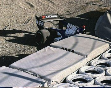 Otro día para el olvido de Doohan en Suzuka: chocó en la misma curva de ayer