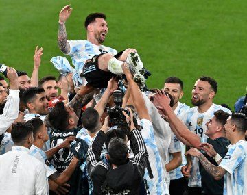 Argentina aplastó a Italia y gritó otra vez campeón