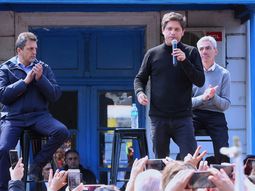 Kicillof denunció una campaña sucia del Presidente tras la chicana de la narcocapacitación