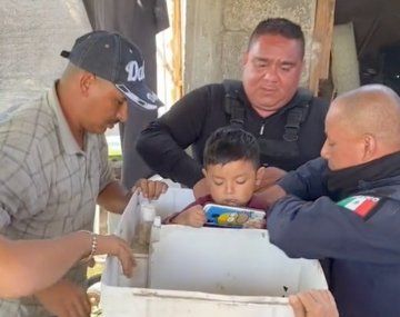 Un niño quedó atrapado en un lavarropas y el rescate se volvió viral