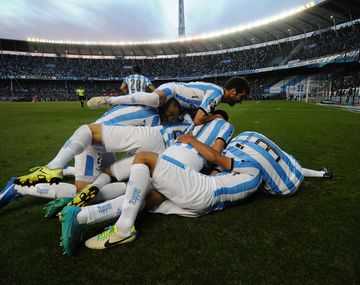 Racing perdió ante el Rojo pero sacó pasaje a la Libertadores 2016