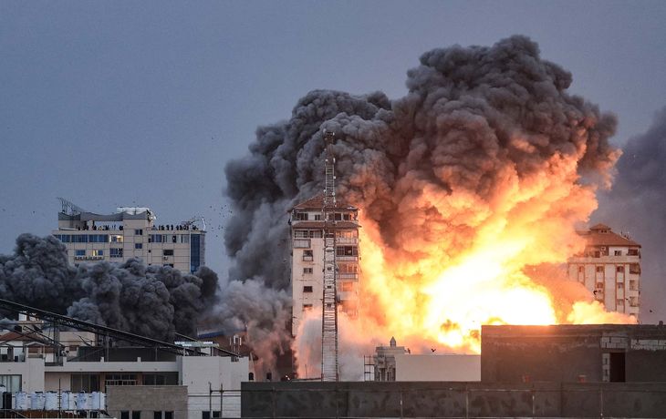 El Gobierno pidió a los argentinos en Israel permanecer dentro de un refugio