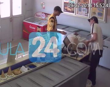 VIDEO: Entró a un heladería