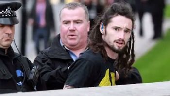 atacaron al primer ministro david cameron en leeds atacaron al primer ministro david cameron en leeds