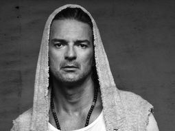 El favorito de las mujeres: Arjona llega a la pantalla grande