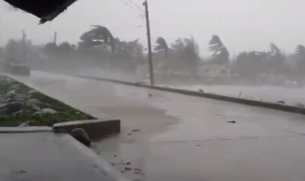 El tifón Goni siembra pánico en las islas del sur de Japón