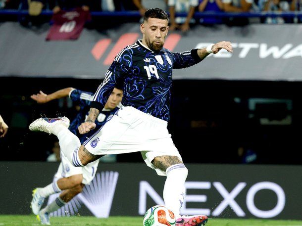 Benfica despidió a Nicolás Otamendi y su futuro estaría en River Plate