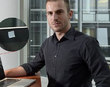 Expertos en seguridad informática cubren sus cámaras con cinta