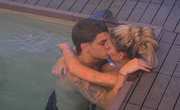 Gran Hermano: Zunino y Nenu siguen intentando ocultar sus besos