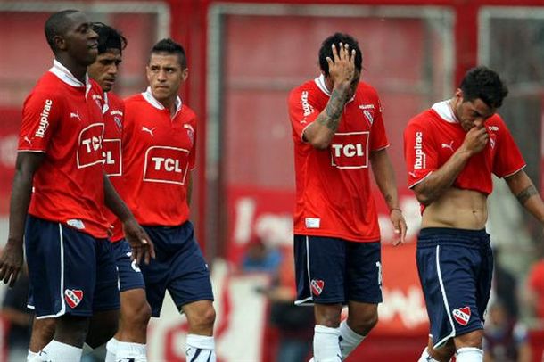 Independiente enfrenta a Unión en un duelo directo de abajo