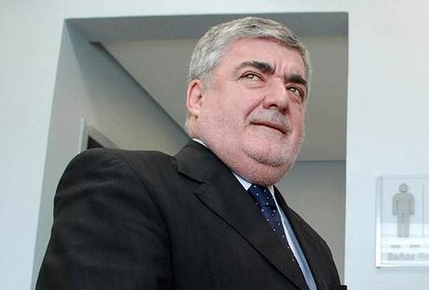 Das neves DYN442