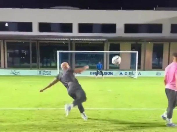 El guardaespaldas de Lionel Messi volvió a ser viral pero esta vez por un tremendo golazo