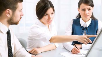 como se debe actuar en una entrevista grupal como se debe actuar en una entrevista grupal