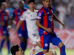con neymar en la tribuna, santos le gana 1-0 a san lorenzo y se aprieta el grupo con neymar en la tribuna, santos le gana 1-0 a san lorenzo y se aprieta el grupo