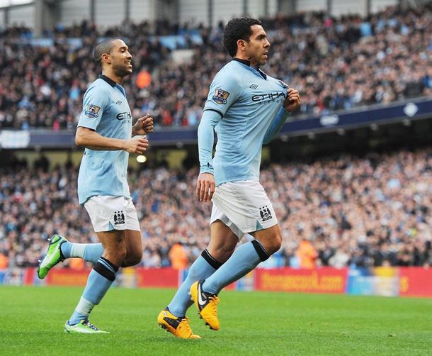 Tevez se anotó en la victoria del Manchester CIty