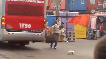 asi roban valijas de los micros en la terminal de retiro asi roban valijas de los micros en la terminal de retiro