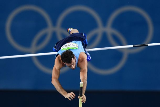 Chiaraviglio quedó lejos del podio en salto con garrocha