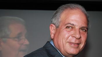 polemica en miami porque el alcalde se niega a abrir un consulado de cuba polemica en miami porque el alcalde se niega a abrir un consulado de cuba