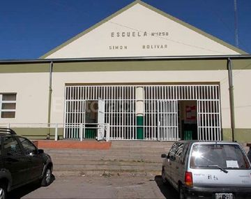 Asaltan a una docente frente a sus alumnos