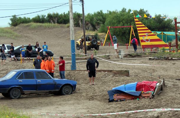 Un rayo cayó en la playa de Villa Gesell y mató a cuatro jóvenes.