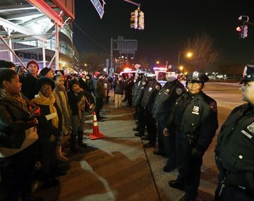 Más protestas en EE.UU. tras la absolución del policía que mató a un joven afro