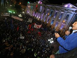 evo morales fue reelecto en bolivia con el 60% de los votos evo morales fue reelecto en bolivia con el 60% de los votos