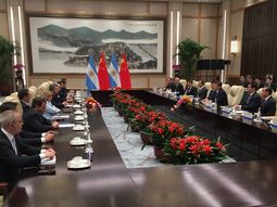 en inicio de su agenda en china, macri se reunio con xi jinping en inicio de su agenda en china, macri se reunio con xi jinping