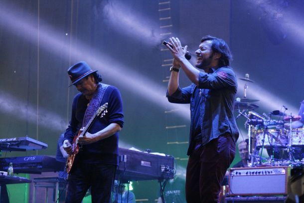Diego Torres y Carlos Santana brillaron en el escenario