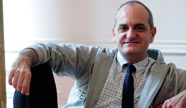 Laurencio Adot tuvo un ACV y fue internado de urgencia