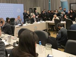 BertieBenegas Lynch (LLA) presidió la reunión de la Comisiónde Presupuesto y Hacienda. BertieBenegas Lynch (LLA) presidió la reunión de la Comisiónde Presupuesto y Hacienda.