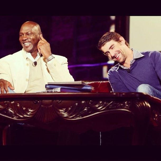 Dos grandes: Phelps conoció a Jordan y se emocionó