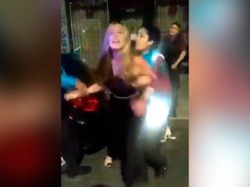 No me toques, no me gustan las negras: la reacción de una joven detenida en Colegiales