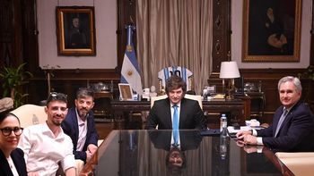 Milei recibió en Casa Rosada a dos de los argentinos que fueron rehenes de Hamas