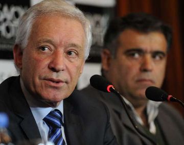 Blanco: Mostaza es el técnico con más chances de asumir