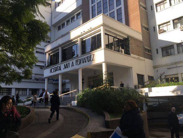 Médicos denuncian una brutal agresión en el hospital Fernández