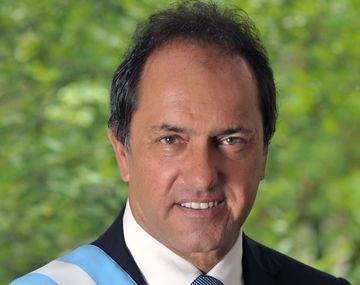 Scioli: Cuánto más lejos estoy