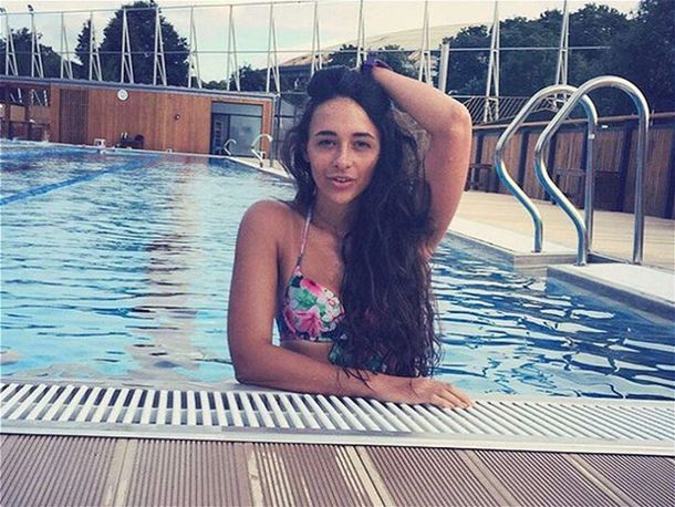La sexy  doctora rusa que los hinchas del Chelsea quieren en el cuerpo médico
