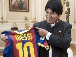 messi sera condecorado por evo morales este martes messi sera condecorado por evo morales este martes