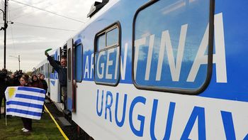 AFE reactivará el servicio de trenes entre Salto y Concordia (Entre Ríos). AFE reactivará el servicio de trenes entre Salto y Concordia (Entre Ríos).